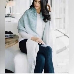 Mer Sea Elegant Blue and White Ombré Scarf